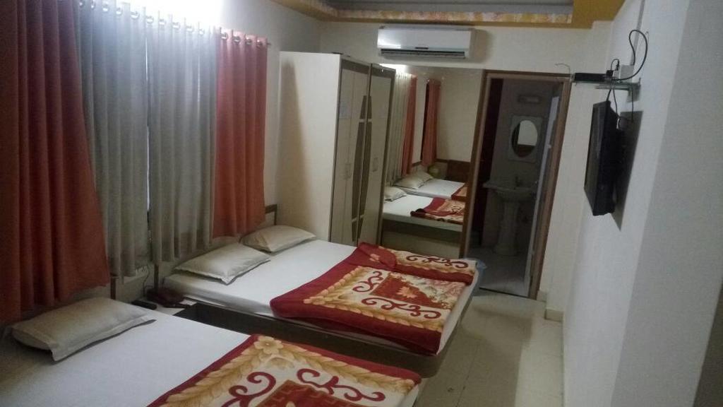Hotel Sudarshan Nāthdwāra Eksteriør billede